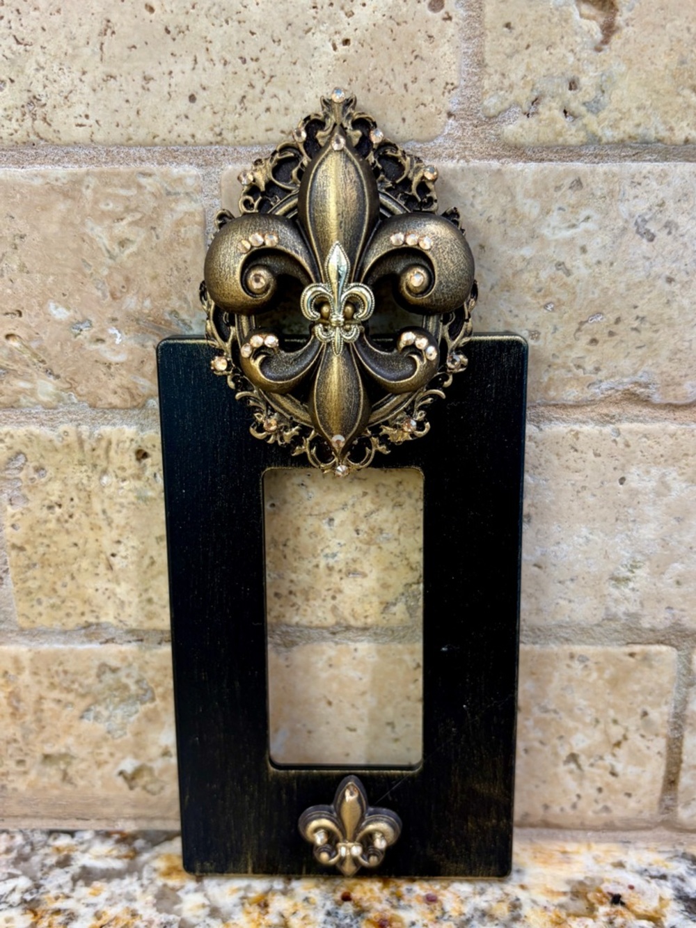 Fleur de Lis Light Switch Cover Screwless Snap On